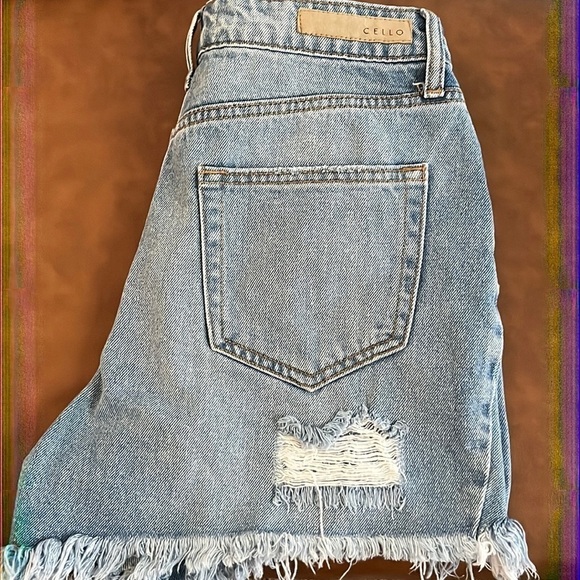 Cello Cutoff Shorts Distressed Frayed Hem Size S - Picture 7 of 16